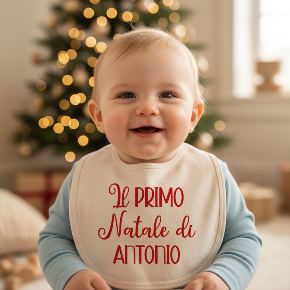 Bavaglino neonato color natural con scritta rossa in rilievo