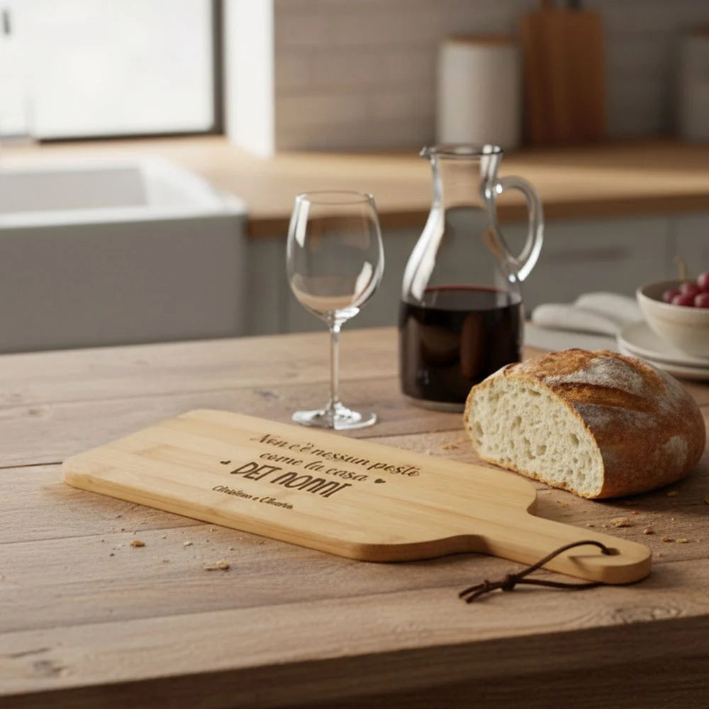 Idea regalo originale per i nonni: tagliere inciso in legno