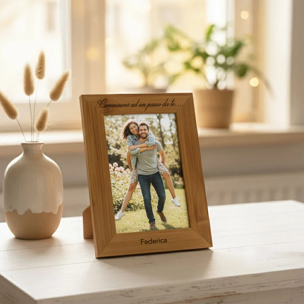 Idea regalo elegante: cornice personalizzata in bambù