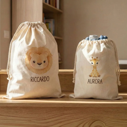 Sacca cambio personalizzata in cotone organico con nome stampato sul fronte