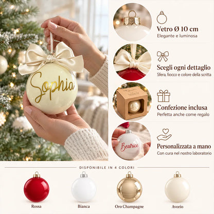 Infografica della sfera di Natale personalizzata in vetro da 10 cm con scelta di colore, fiocco, scritta e confezione inclusa