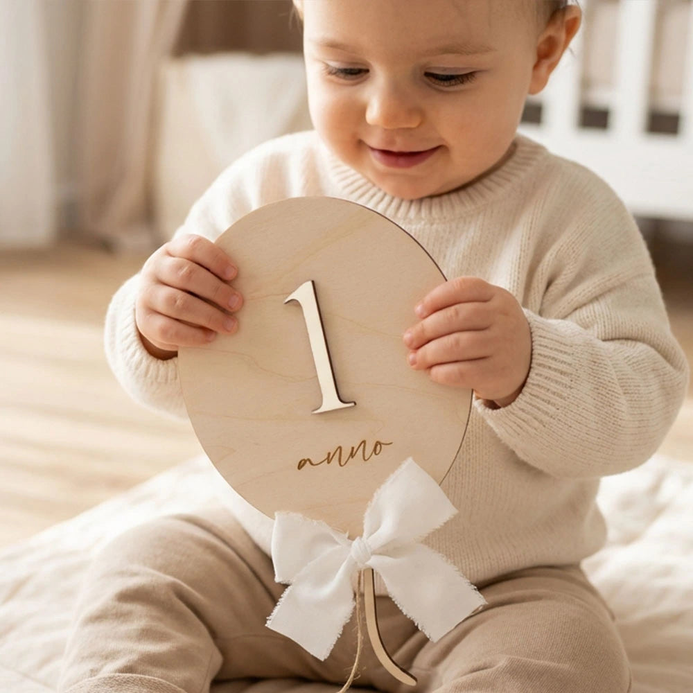 Accessori fotografici neonato in legno con numeri intercambiabili