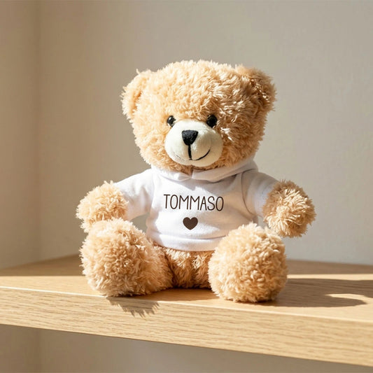 Orsacchiotto peluche seduto con felpa bianca personalizzata con nome