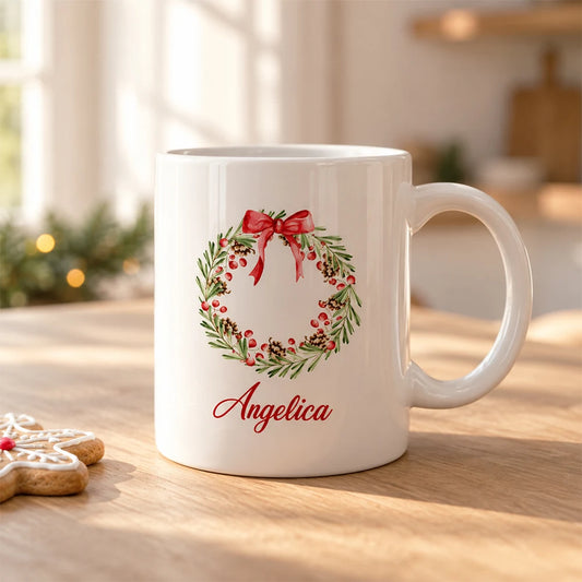 Tazza di Natale personalizzata con nome Angelica e ghirlanda natalizia